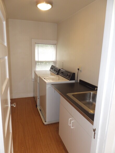Building Photo - 4212 Linden Hills Blvd