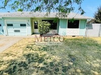 Building Photo - Nice 2 Bedroom Duplex in Springfield!