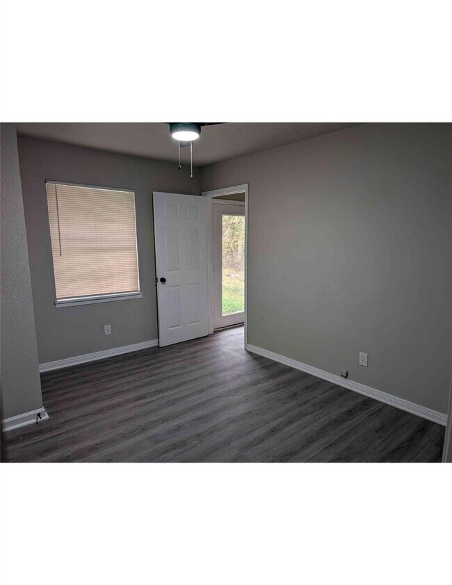 Primary Photo - 10922 Lockgate Ln