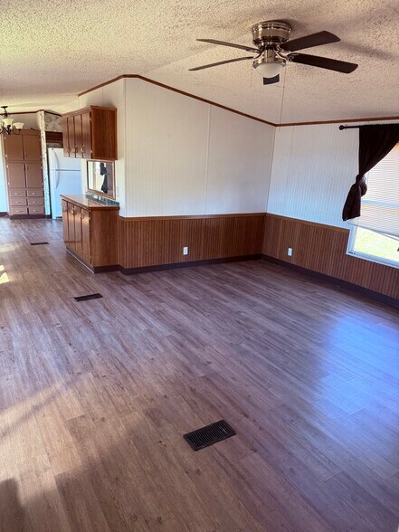 Building Photo - 2058 Krist Ln