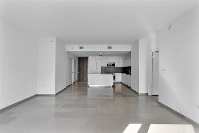 Building Photo - 88 SW 7th St