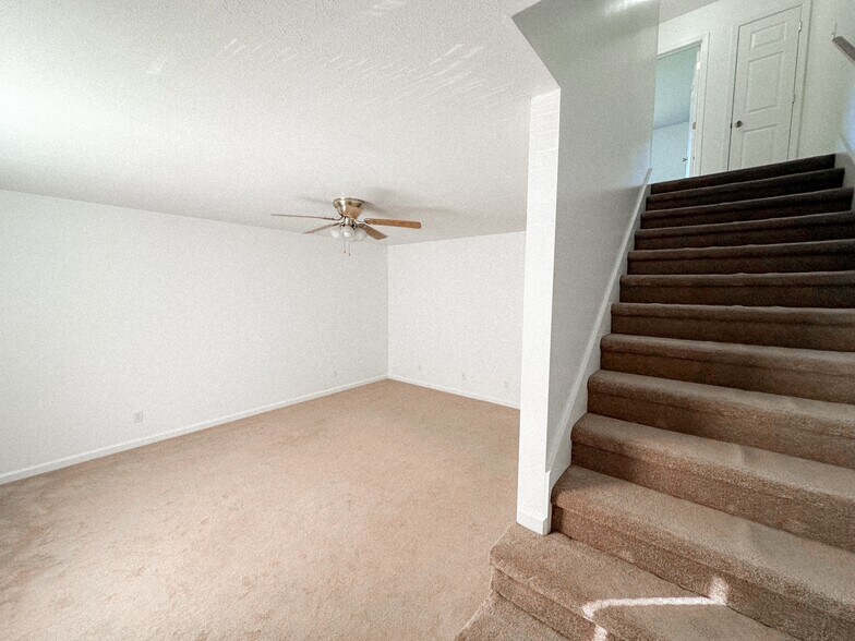 Primary Photo - 174 Boswell Cir