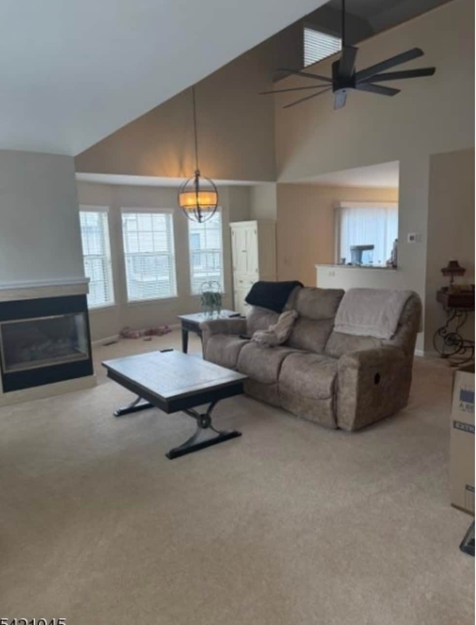 Building Photo - 2 Oak Knoll Ln