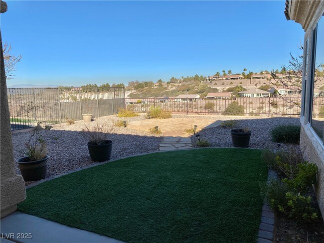 Building Photo - 2768 Cherrydale Falls Dr