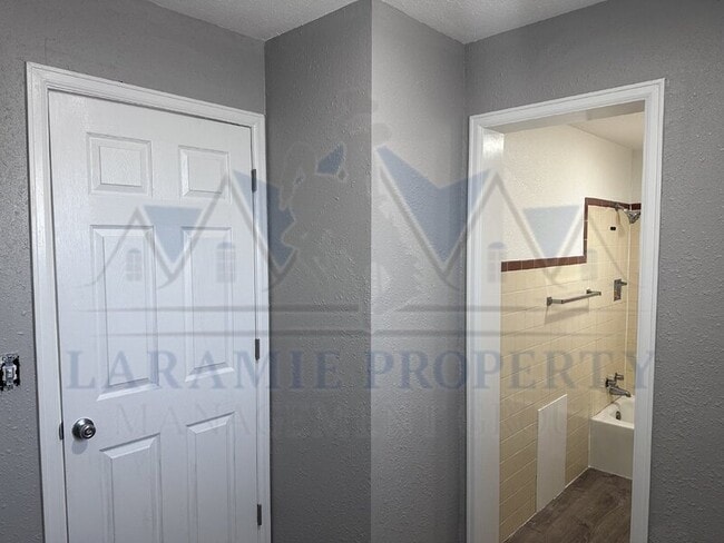 Building Photo - 165 N 3rd St