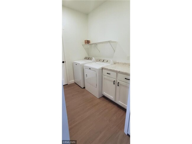 Building Photo - 1230-1232 Wisteria Ln