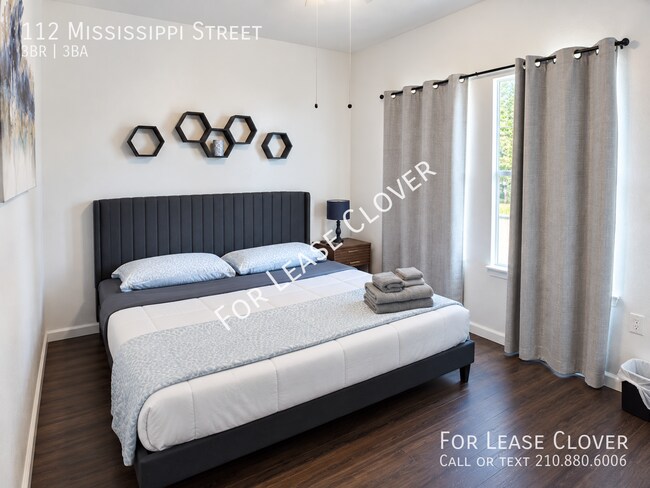 Building Photo - 112 Mississippi