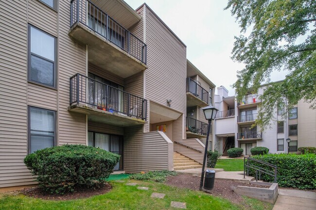 Building Photo - 138 Duvall Ln