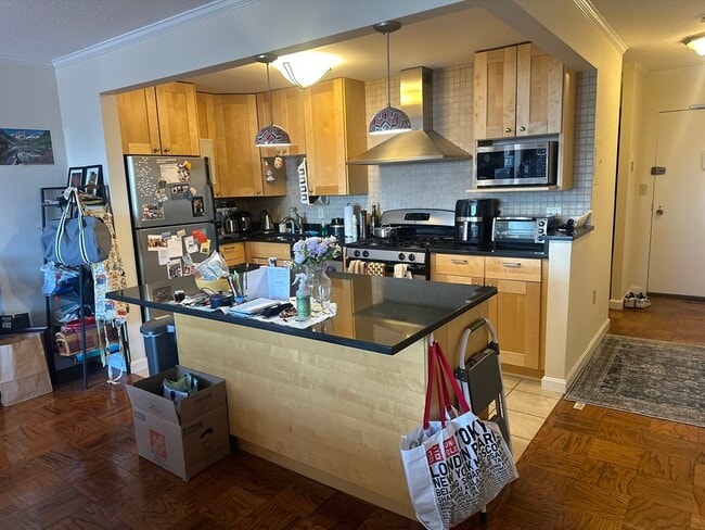 Building Photo - 9 Hawthorne Pl