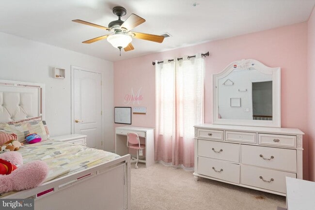 Building Photo - 523 Windermere Drive