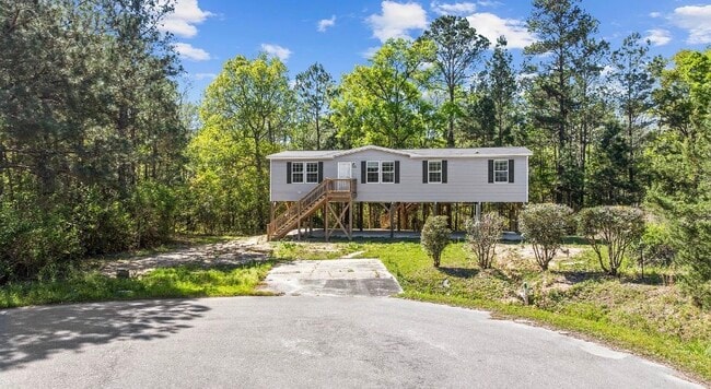 Building Photo - 8376 Huntington Ct