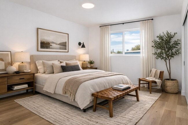 Building Photo - 713 New Depot St