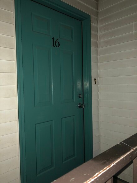 Building Photo - 1150 W 360 N