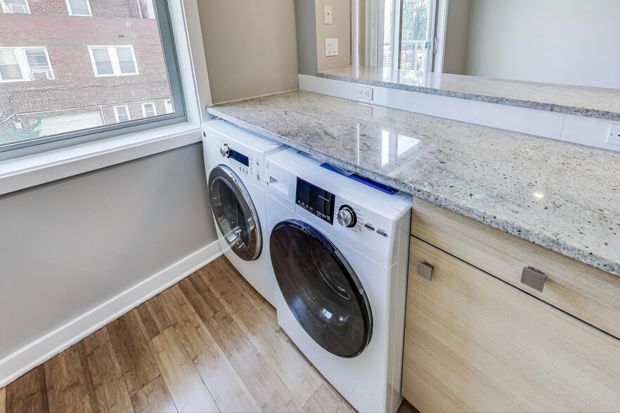 Building Photo - 3602 Rock Creek Church Rd NW