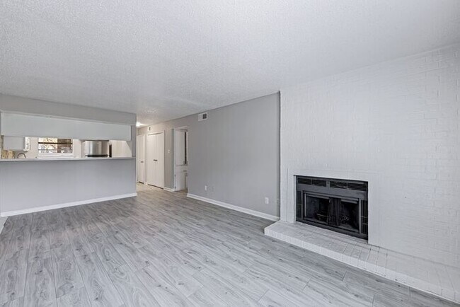 Building Photo - B3 | Lease Today and Receive 1 Month Free. *Restrictions Apply