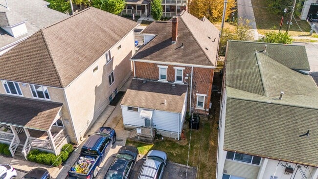 Building Photo - 92 E 11th Ave