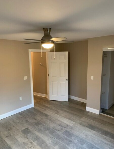 Bedroom 1. - 1744 Farmington Ave