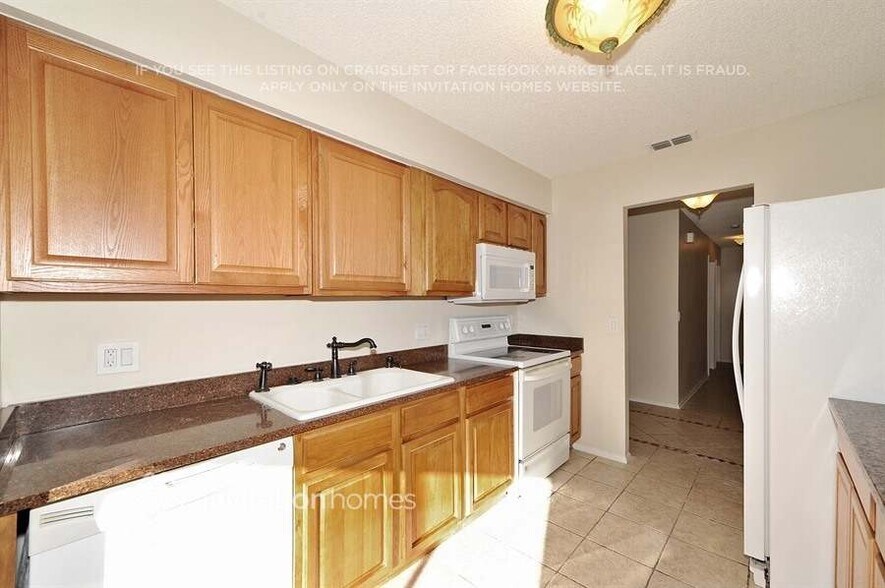 Building Photo - 1429 Piney Branch Cir