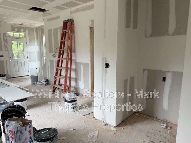 Building Photo - 1203 Fern St