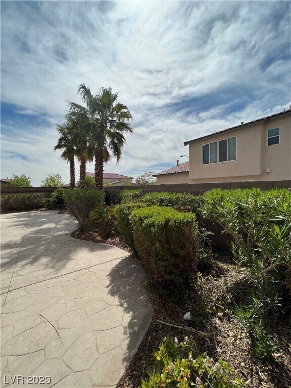 Building Photo - 9301 Thunder Falls Ct