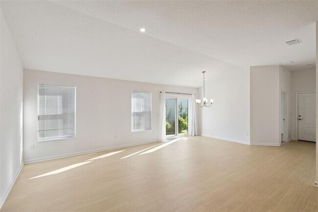 Building Photo - 7548 Kuenher Ct