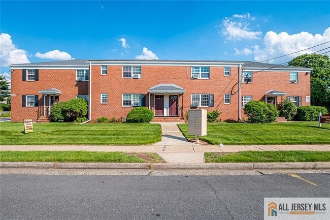 Primary Photo - 326 Central Ave