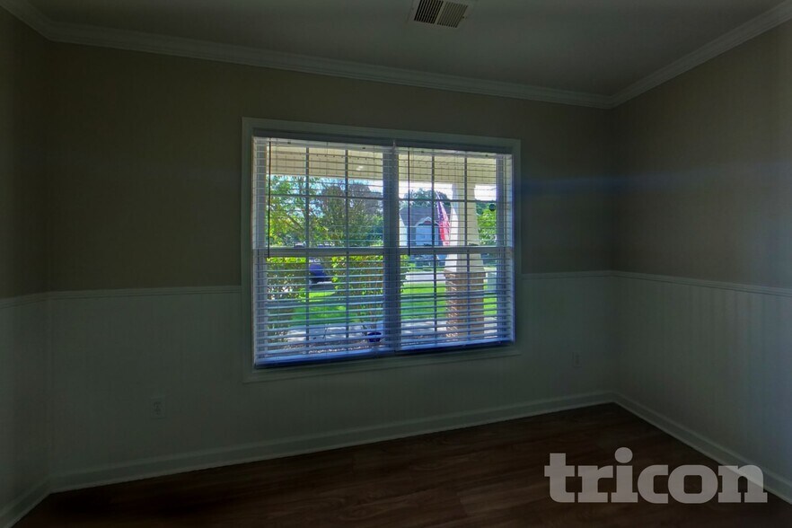 Building Photo - 149 Moores Creek Dr