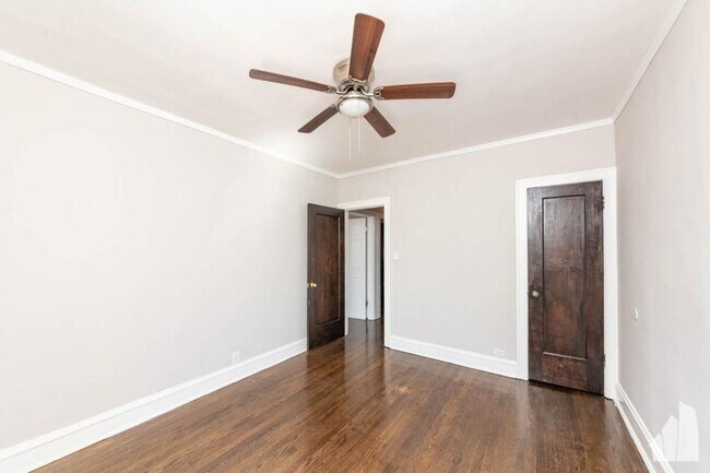 Building Photo - 2 bedroom in Chicago IL 60640