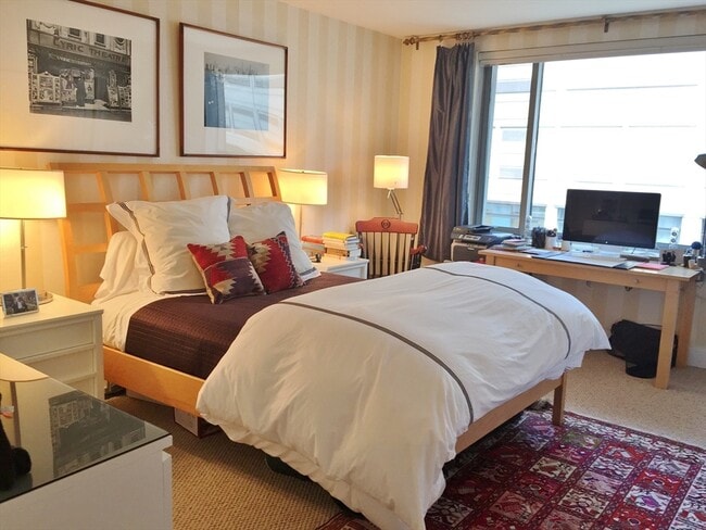 Building Photo - 1 Huntington Ave