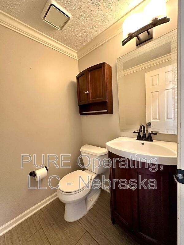 Building Photo - 3447 S 161st Cir