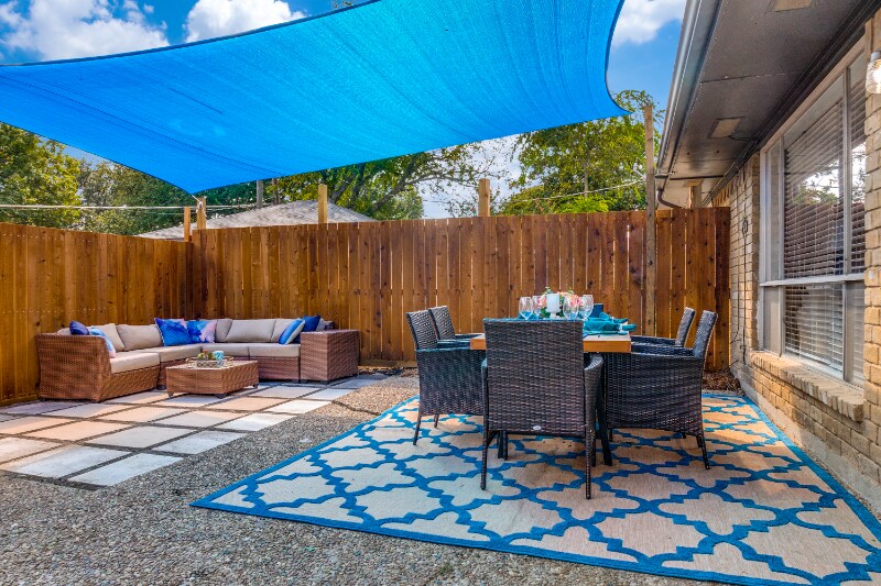 Building Photo - 7738 Village Trail Dr