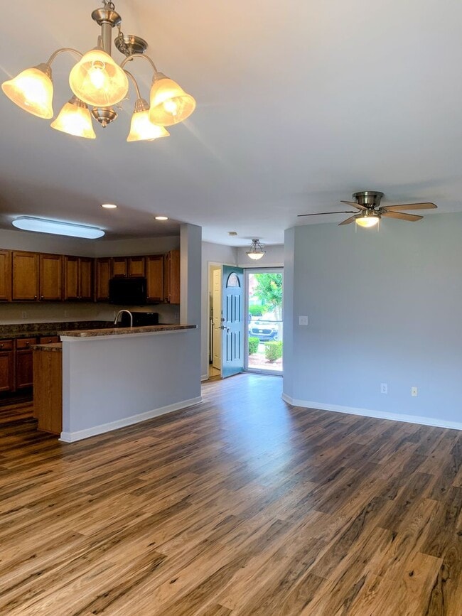 Building Photo - 1032 Bridgeport Way