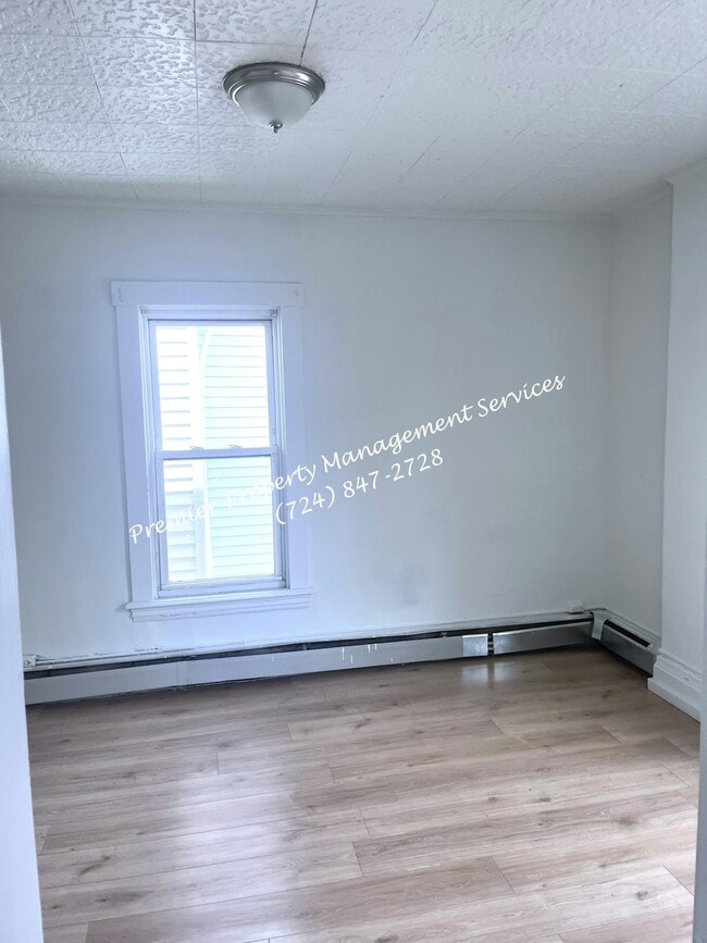 Building Photo - 1206 9th Ave