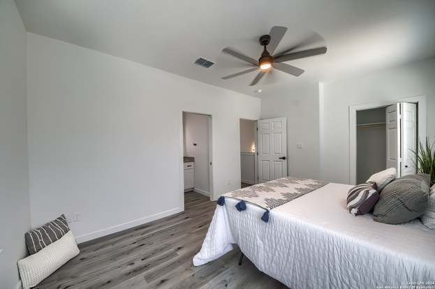 Building Photo - 2066 Dry Creek