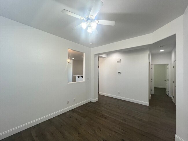 Building Photo - Stylish single-story living with 3 bedrooms, 2 baths, plus a versatile den — 1,489 sq ft of comfo...