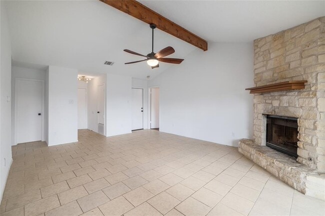 Building Photo - 804 Lone Tree Ct