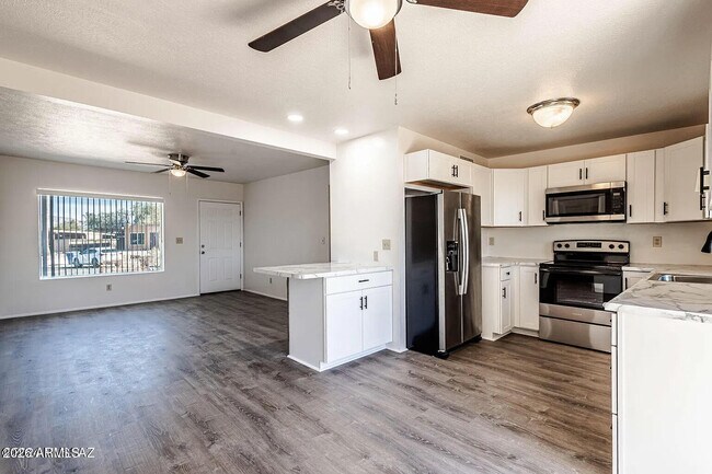 Building Photo - 3722 S Bellingham Pl