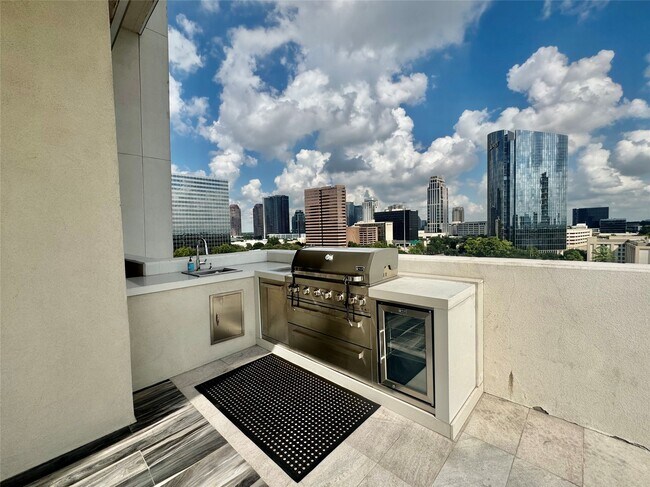 Building Photo - 4521 San Felipe St