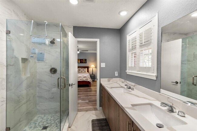 Building Photo - 12423 Honeywood Trail