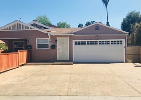 Building Photo - 786 E Mountain St