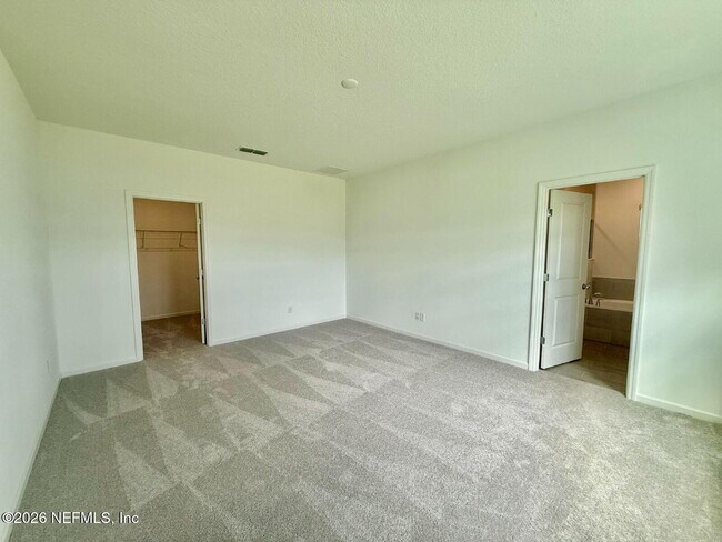 Building Photo - 3016 Raven Trce