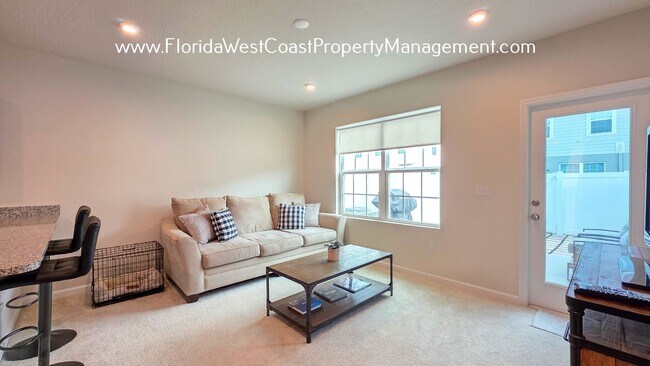 Building Photo - OUTSTANDING TOWNHOME IN LAKEWOOD RANCH! 3 ...