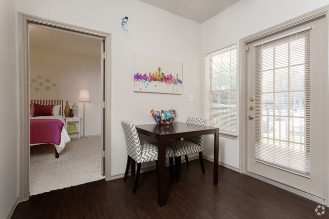 2BR,2BA - 852SF B1 - DINING AREA - Arbors of Denton