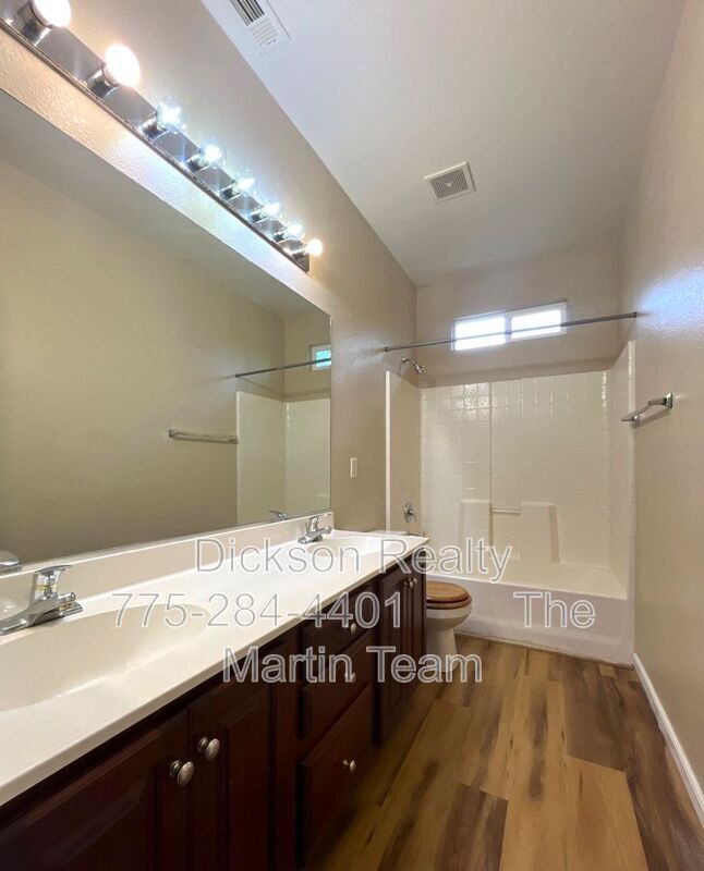 Building Photo - 1998 Amber Leaf Ct