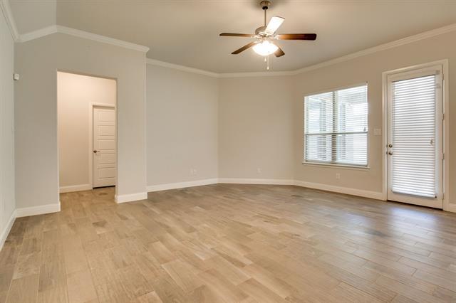 Building Photo - 720 Boardwalk Way