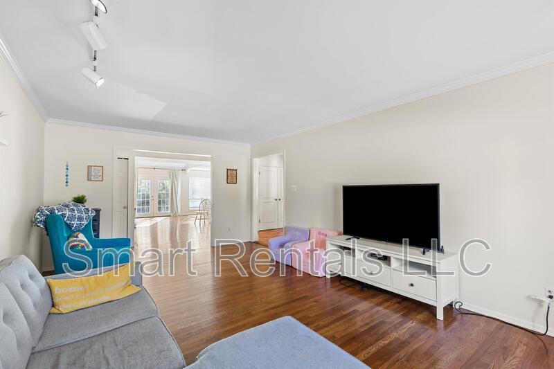 Building Photo - 12958 Ambois Dr