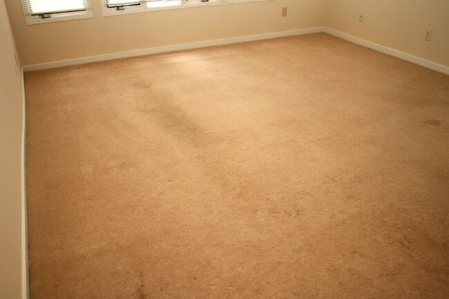 Building Photo - Great 2BR townhouse apartment in Mill Creek