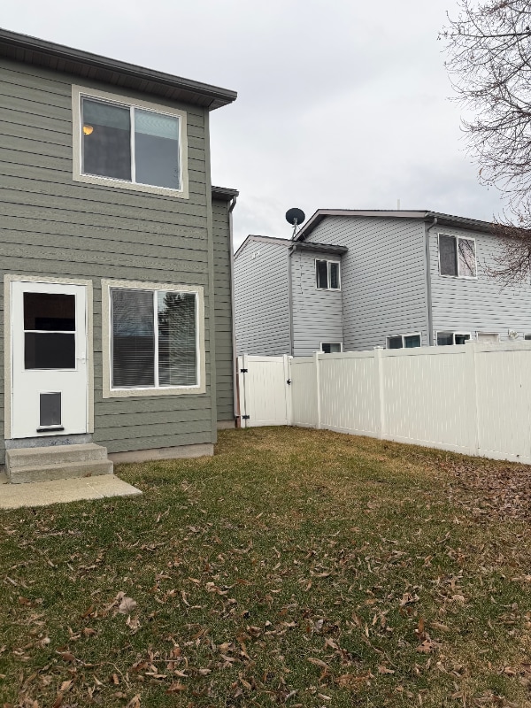 Building Photo - 1979 Greatview Dr