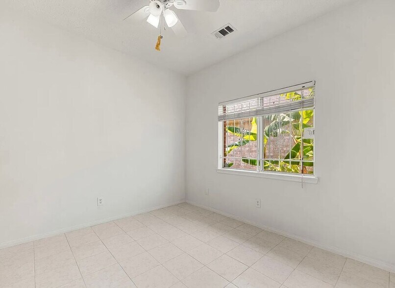 Building Photo - 13530 Carruth Ln