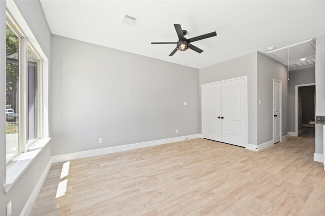 Building Photo - 4651 Mallow St